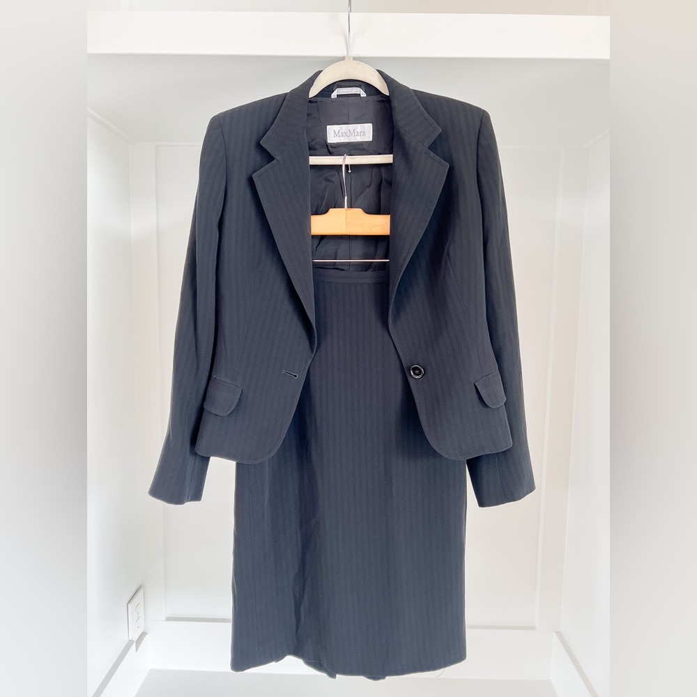 MaxMara 2 piece suit blazer skirt stripe black 8